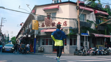 騛一般的中国速度-特步騛速跑鞋
